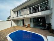 Sobrado na praia com piscina Atami Norte