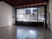 Sobrado na Vila Scarpelli, em Santo André/SP, com 162m²...