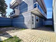 Sobrado no Alto Boqueirão com três quartos