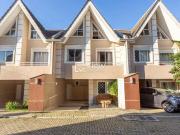 SOBRADO NO CONDOMÍNIO BOSQUE MARIA THOMSON 156m² d