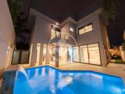 Sobrado no condomínio Jardins Valência em Goiânia...