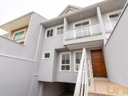 Sobrado no Guabirotuba de 216.61 m² com 3 quartos