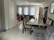 Sobrado no Hauer com 3 quartos, suíte com hidro e sacada