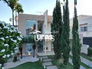 Sobrado no Jardins Atenas