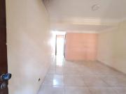 Sobrado no JD. América 2 dorms. Amplo quintal