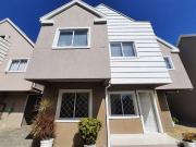 Sobrado no Pilarzinho de 140 m² com 3 quartos