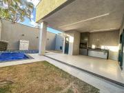 Sobrado no Setor Jardim América com 4 suítes Casa de Rua...