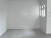 Sobrado no Xaxim, com terraço,03 dorm,01 suite