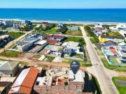 Sobrado Novo a 2 Quadras do Mar, com 3 dormitórios à...
