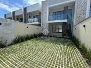 Sobrado Novo meia quadra do mar