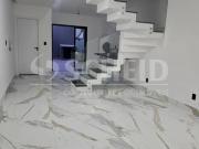 Sobrado novo na Vila Monumento