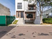 Sobrado novo no Ecoville 3 suítes e 4 vagas de garagem