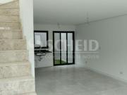 Sobrado novo próximo a Av. Nossa Senhora do Sabará