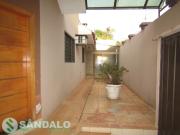 Sobrado para alugar com 2 Suítes + 1 Quarto em Zona 08,...