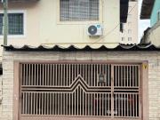 Sobrado para Aluguel com 2 quartos, 220 m² por R$ 4.200