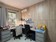 Sobrado para aluguel possui 164 metros quadrados com 3...