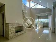 Sobrado para aluguel possui 300 metros quadrados com 3...