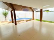 Sobrado para aluguel possui 360 metros quadrados com 3...