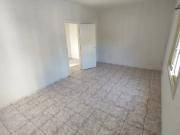 Sobrado para aluguel possui 65 metros quadrados com 2...