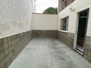 Sobrado para aluguel tem 100 metros quadrados com 2...