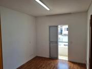 Sobrado para aluguel tem 140 metros quadrados com 3...