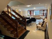 Sobrado para aluguel tem 300 metros quadrados com 5...