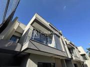 Sobrado para venda, 3 quarto s, Agua Verde, Curitiba