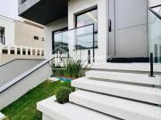 Sobrado para venda, 3 quarto s, Pinheirinho, Curitiba