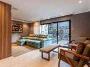 Sobrado para venda com 3 quartos, 381m²