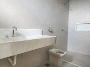 Sobrado para venda com 458 metros quadrados com 5 quartos