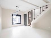 Sobrado para venda em Barreirinha de 167.00m² com 3...