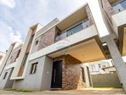 Sobrado para venda em Boqueirão em Curitiba Paraná de...