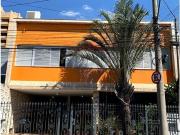 Sobrado para venda em Centro de 258.00m² com 3 Quartos e...