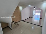 Sobrado para Venda em Guarujá, Jardim Santana Vicente de...