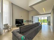 Sobrado para venda em Jardim Dos Lagos de 316.00m² com 4...