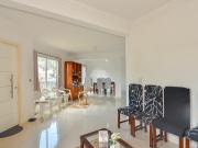 Sobrado para venda em Mossunguê de 224.00m² com 3...