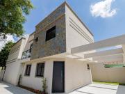 Sobrado para venda em São Braz em Curitiba Paraná de...