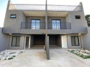 Sobrado para venda em Santa Cândida de 124.00m² com 3...