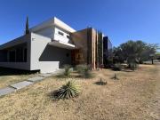 Sobrado para venda em Sociedade Hípica De Botucatu de...