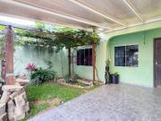 Sobrado para venda em Xaxim em Curitiba Paraná de...