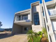 Sobrado para venda no Condomínio Residencial Foggiatto...