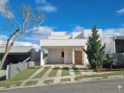 Sobrado para Venda/Aluguel com 3 quartos, 215 m² por R$...