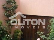Sobrado para Venda/Aluguel com 3 quartos, 225 m² por R$...