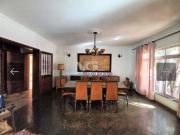 Sobrado para Venda/Aluguel com 4 quartos, 430 m² por R$...