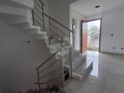 Sobrado próximo ao Jardim Botânico com 3 quartos com suíte