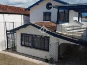 Sobrado proximo do mar em Praia de Leste