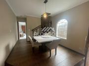 SOBRADO REFORMADO COM 4 QUARTOS, 1 SUÍTE E CURRASQUEIRA...