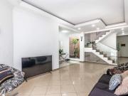 Sobrado Residencial 4 Quartos 2 suítes com Varanda...