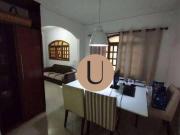 Sobrado com 4 dormitórios à venda, 250 m² por R$...