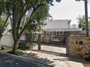 Sobrado residencial com 419m2 em 3 pavimentos com...